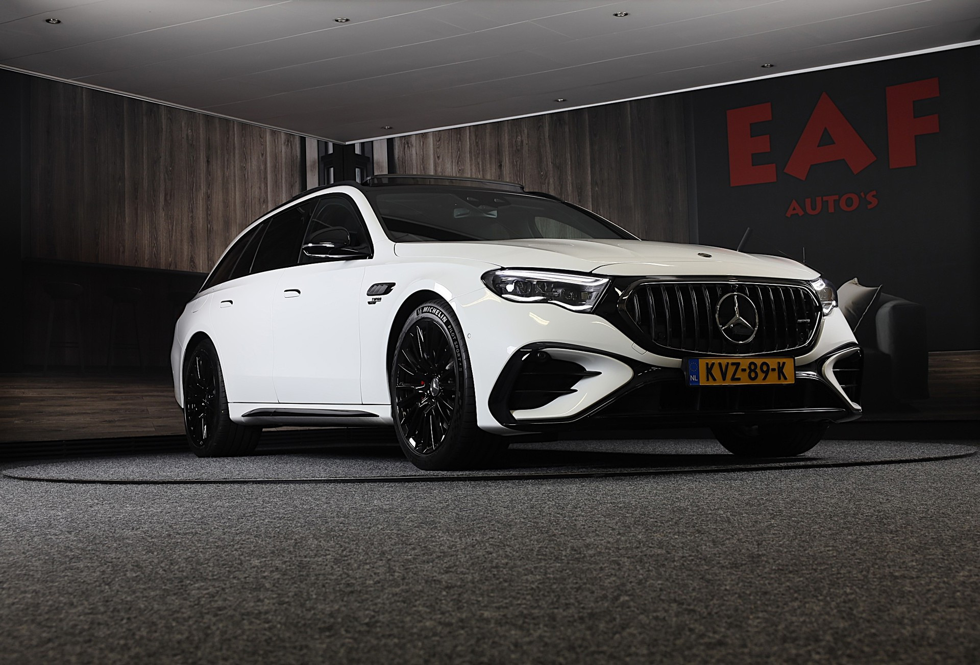 Foto van Mercedes-Benz E-klasse Estate