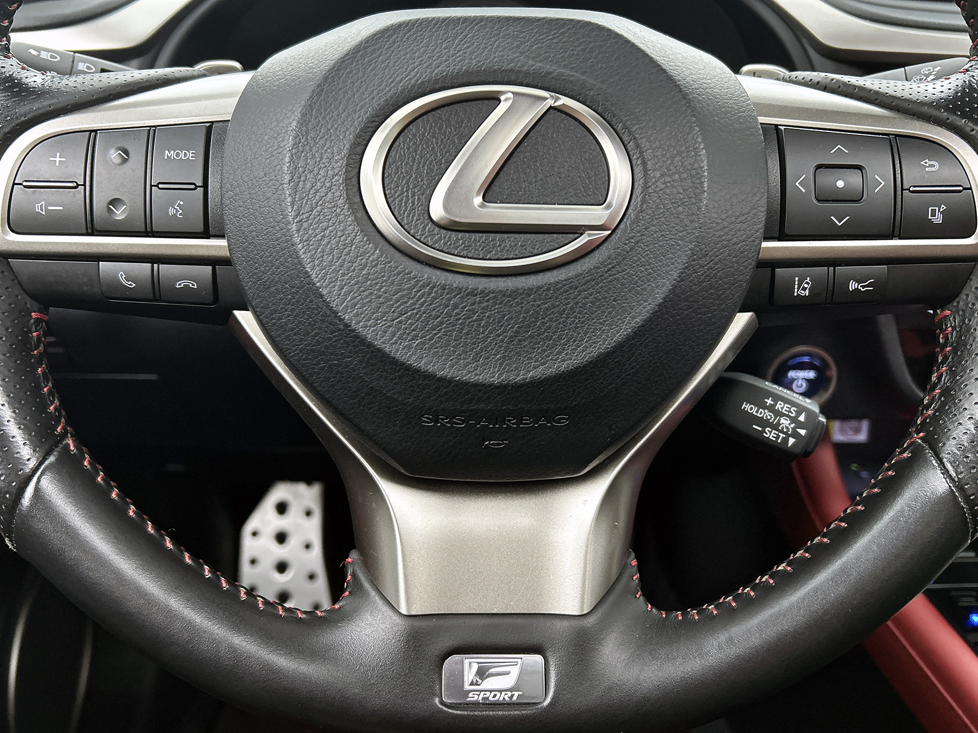 Foto van Lexus RX