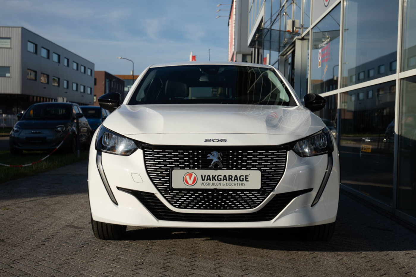 Foto van Peugeot E-208