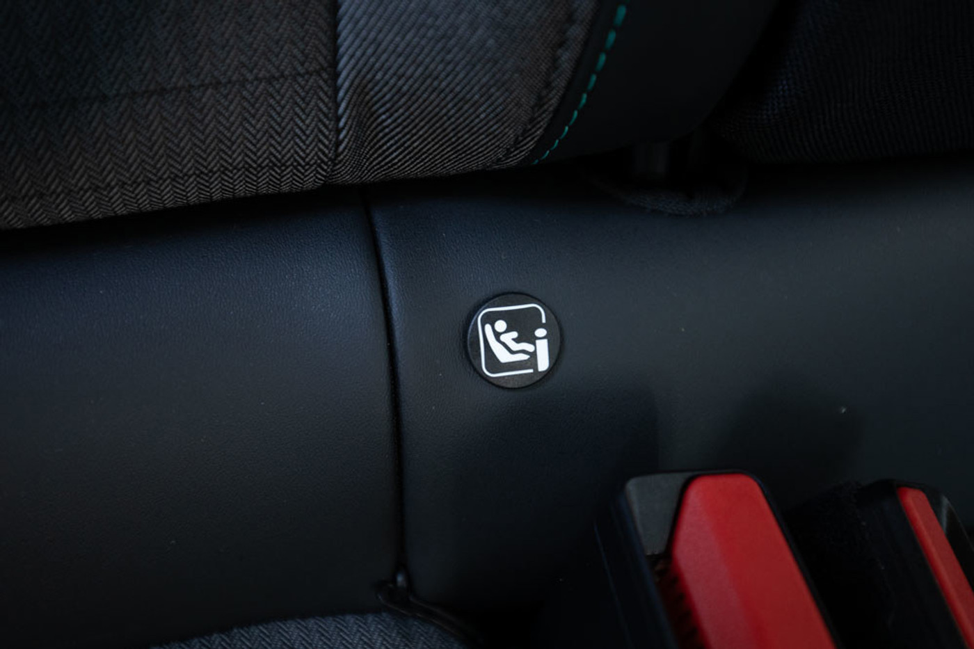 Foto van Peugeot E-208