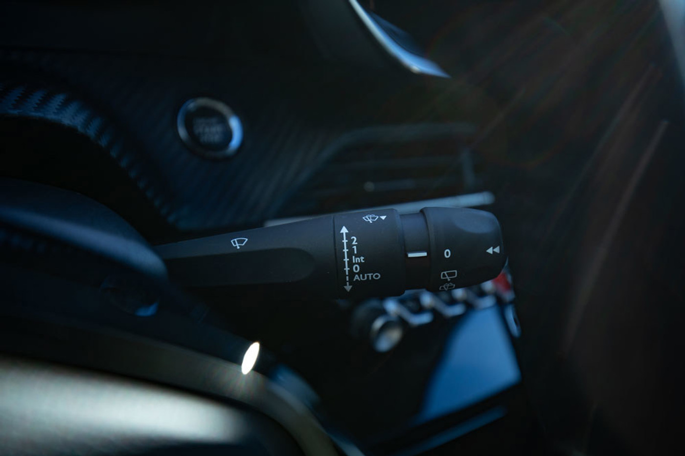 Foto van Peugeot E-208