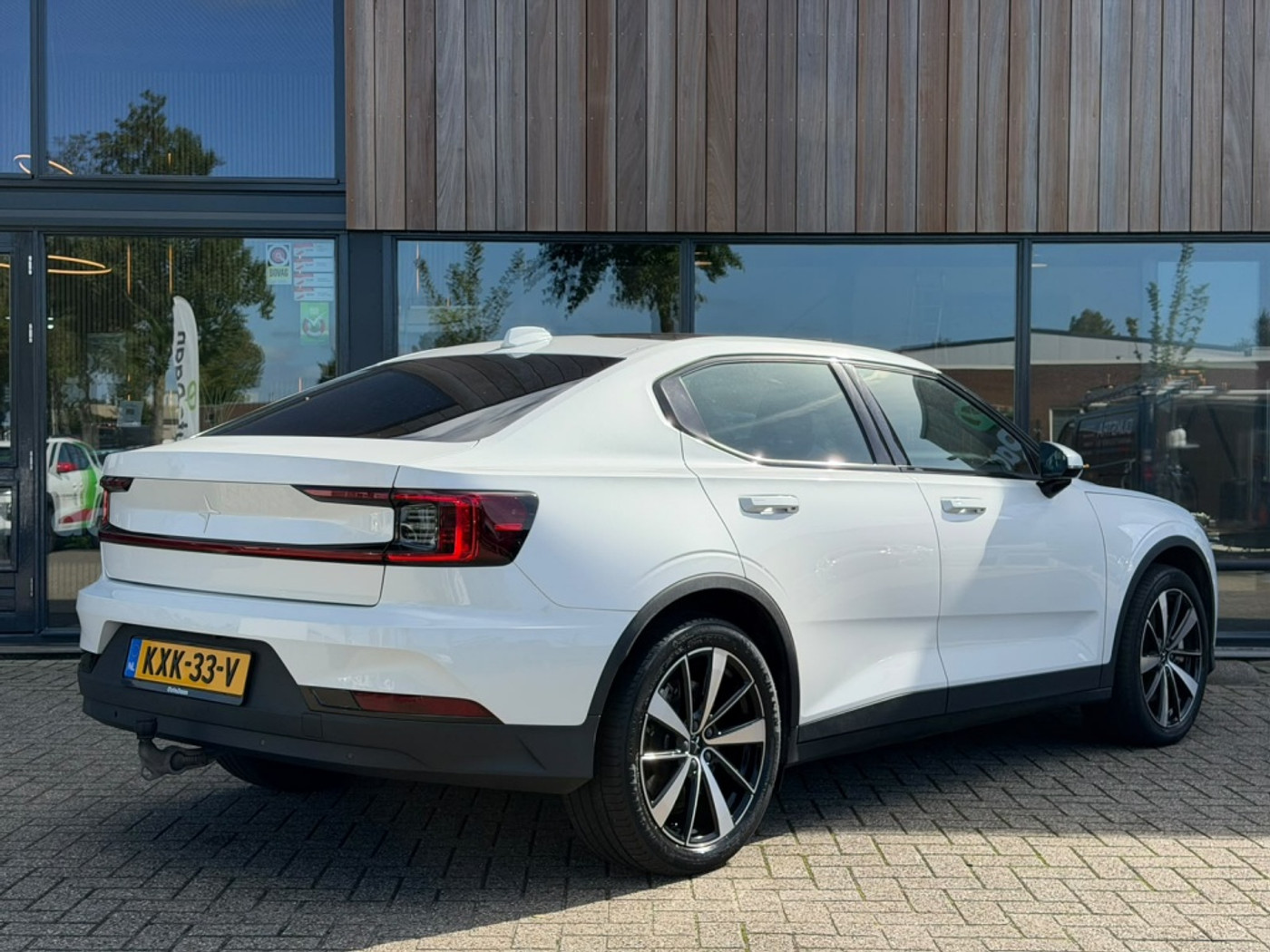 Foto van Polestar 2