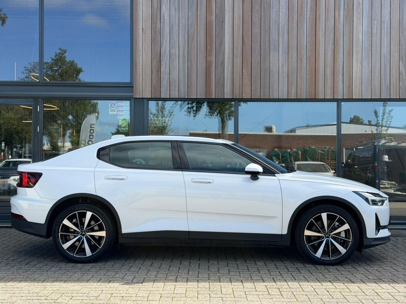 Foto van Polestar 2