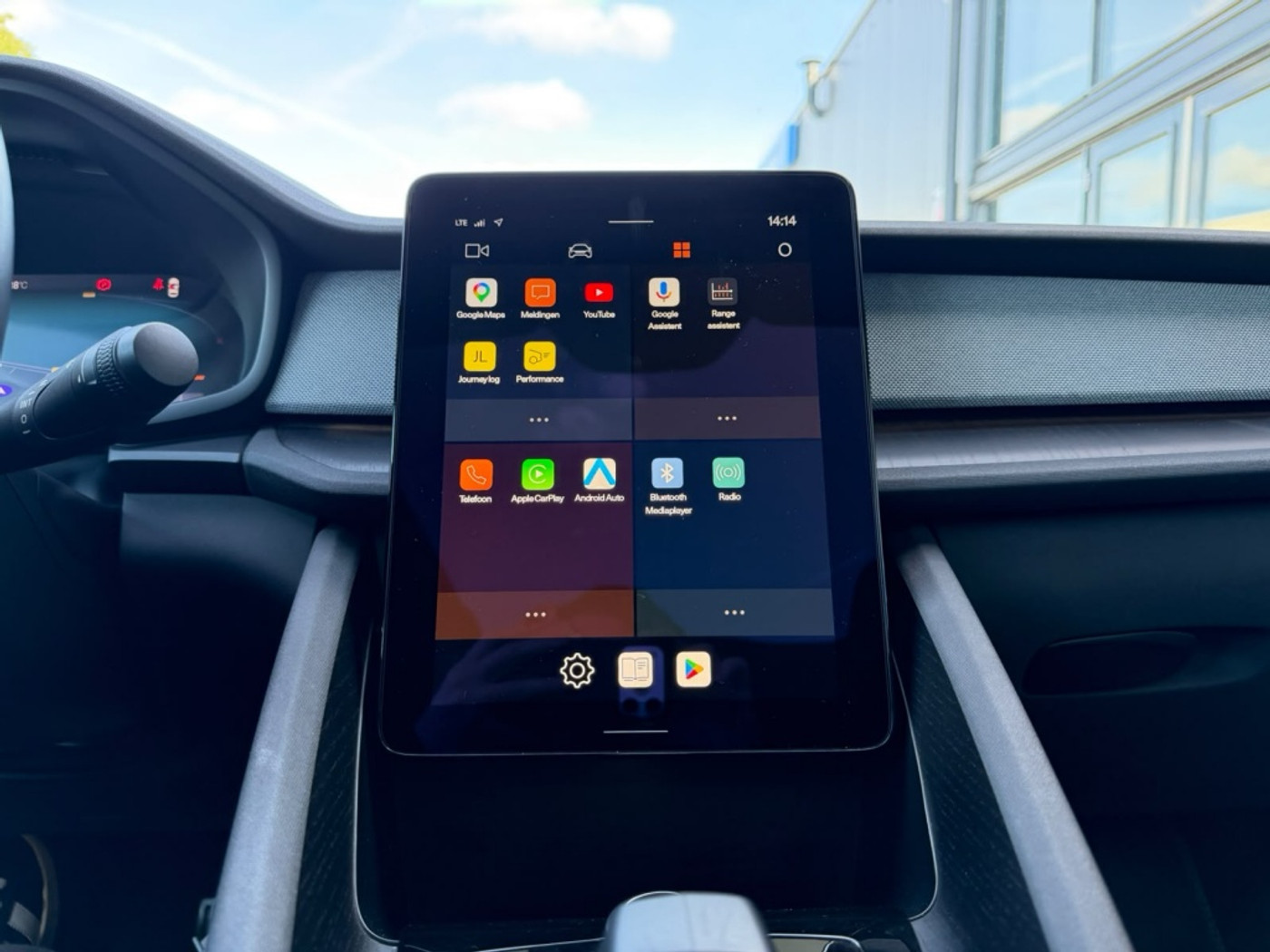 Foto van Polestar 2