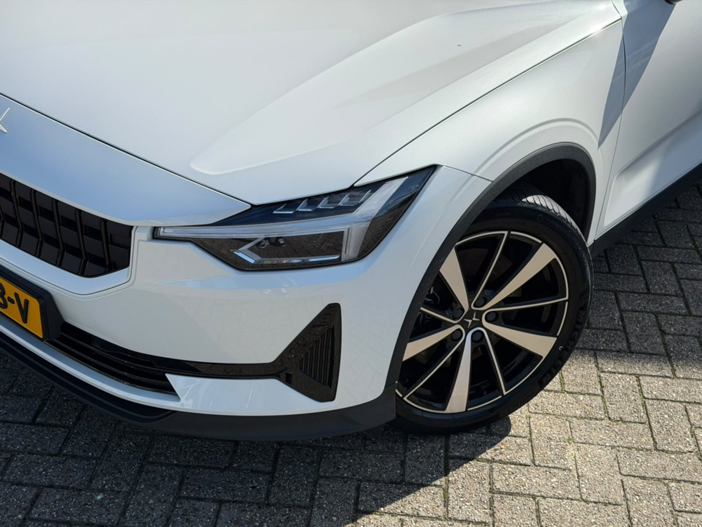 Foto van Polestar 2