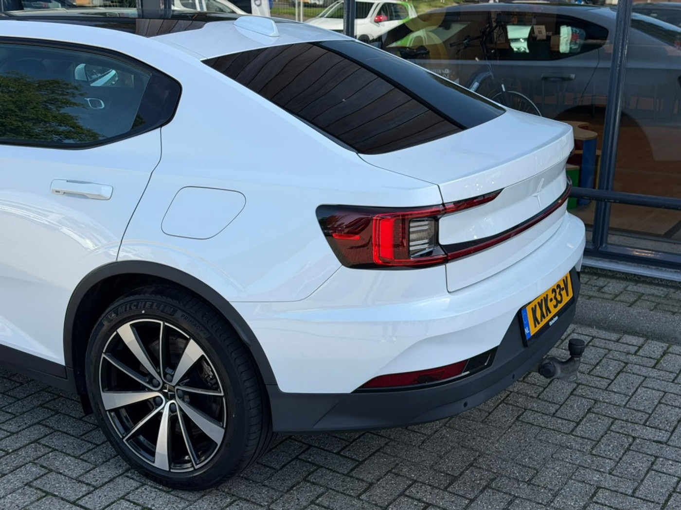 Foto van Polestar 2