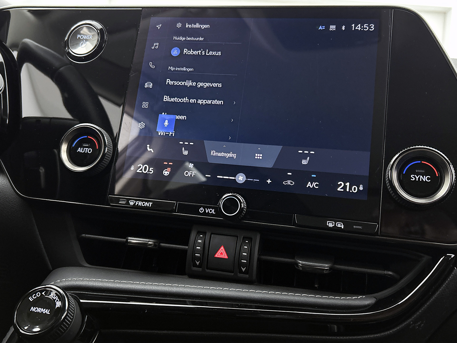 Foto van Lexus NX