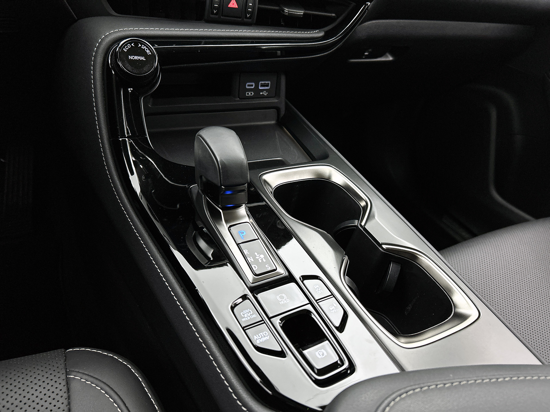 Foto van Lexus NX