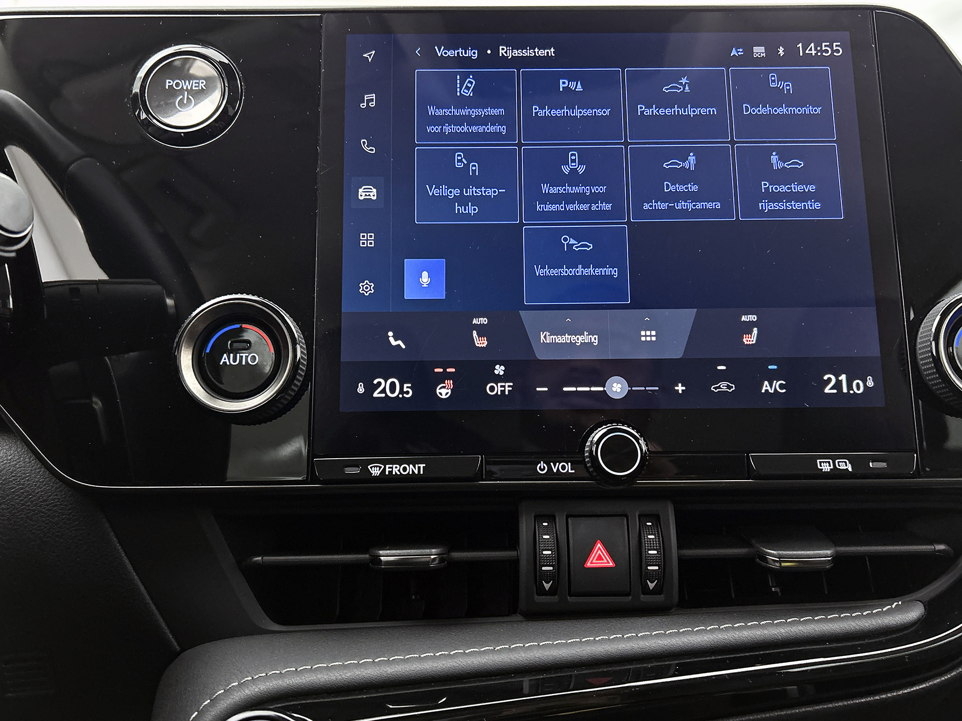 Foto van Lexus NX