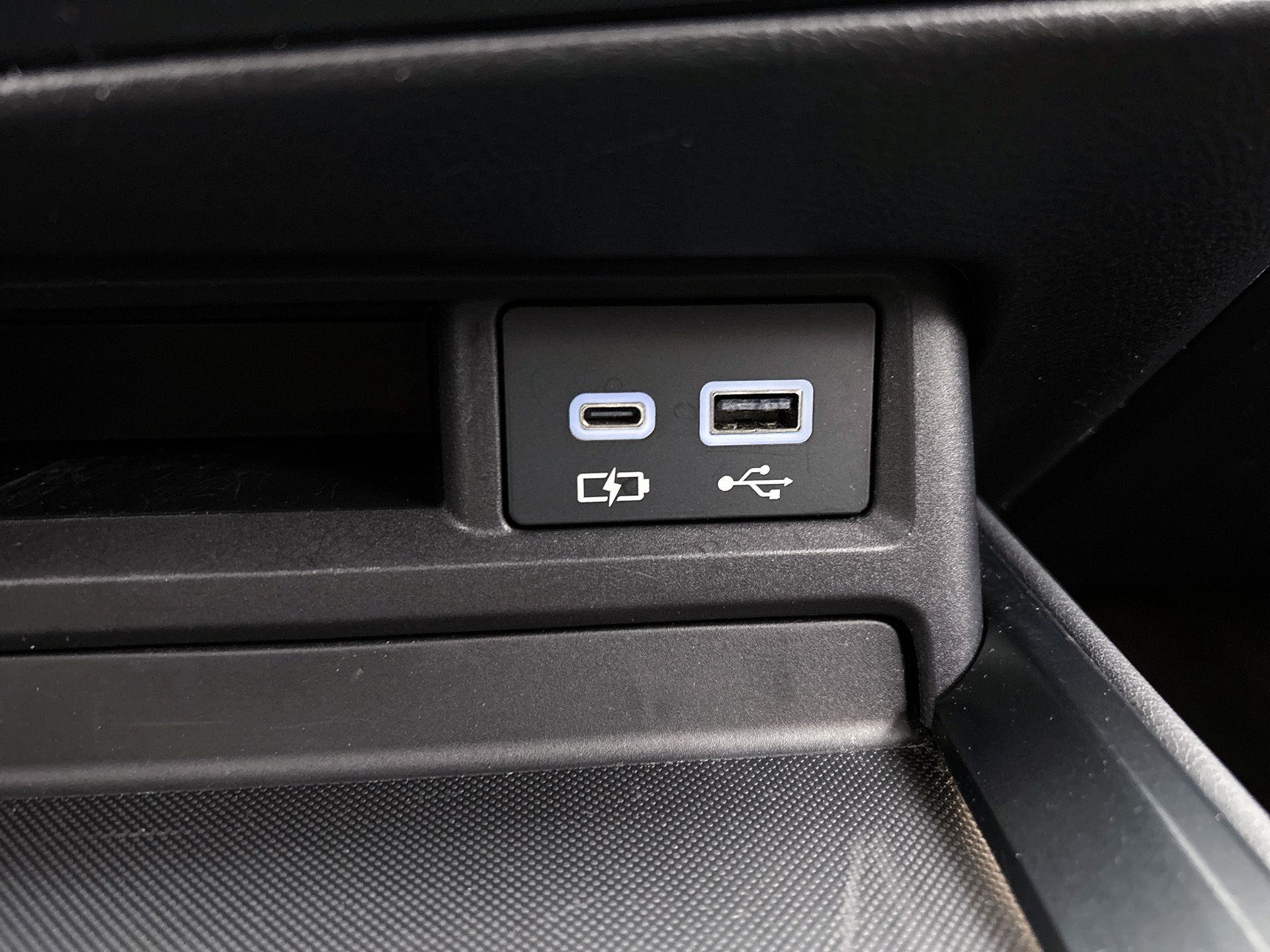 Foto van Lexus NX