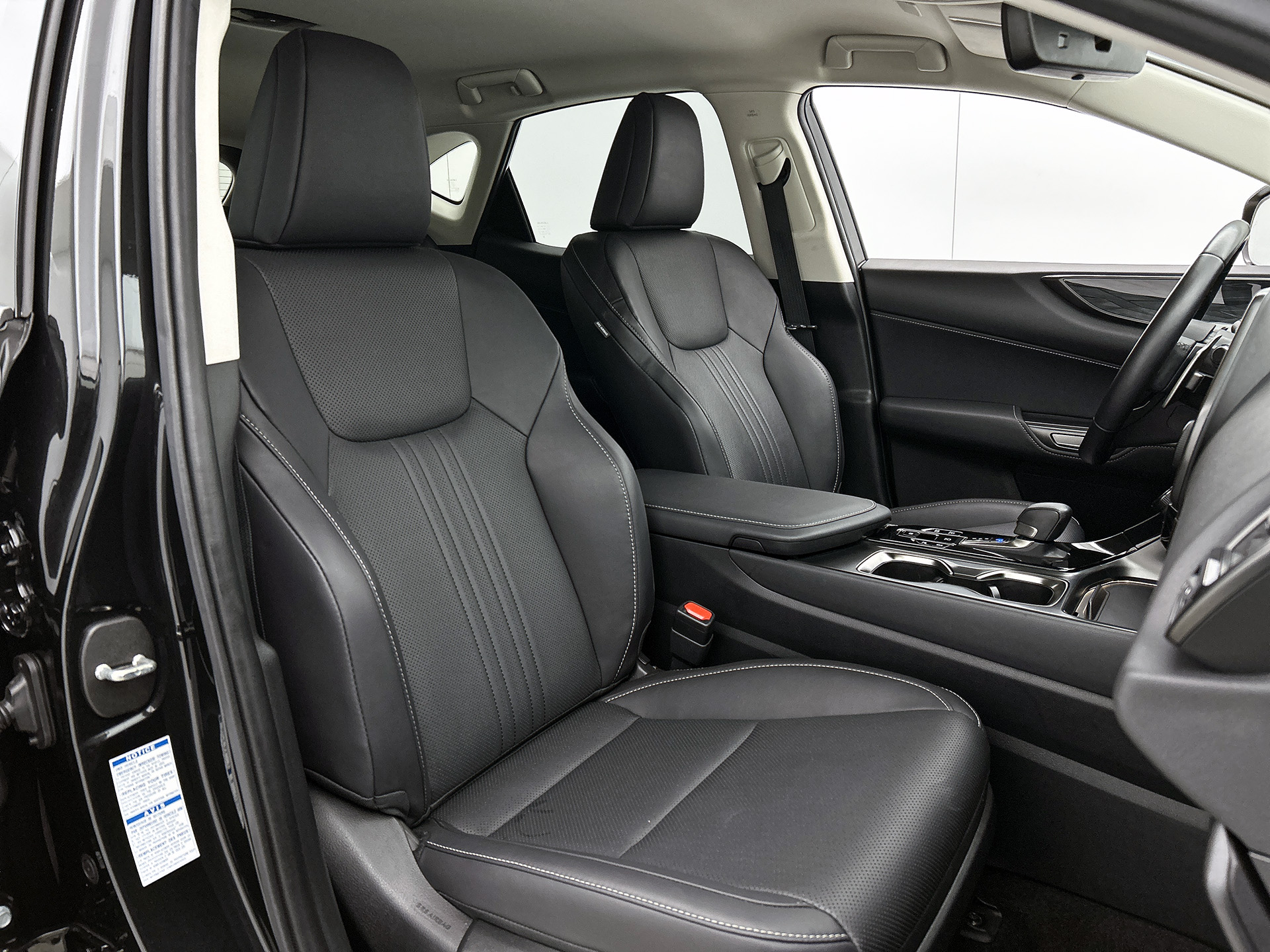 Foto van Lexus NX