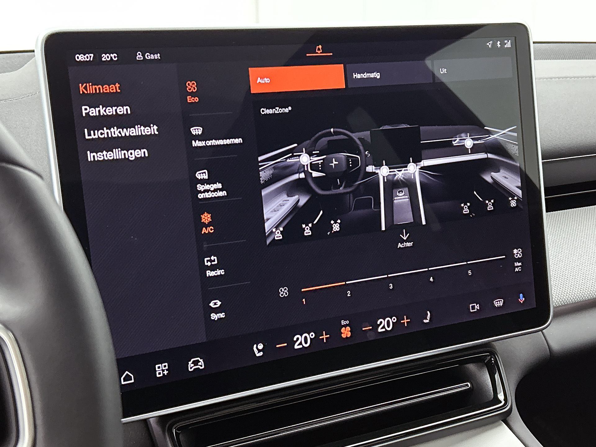Foto van Polestar 4