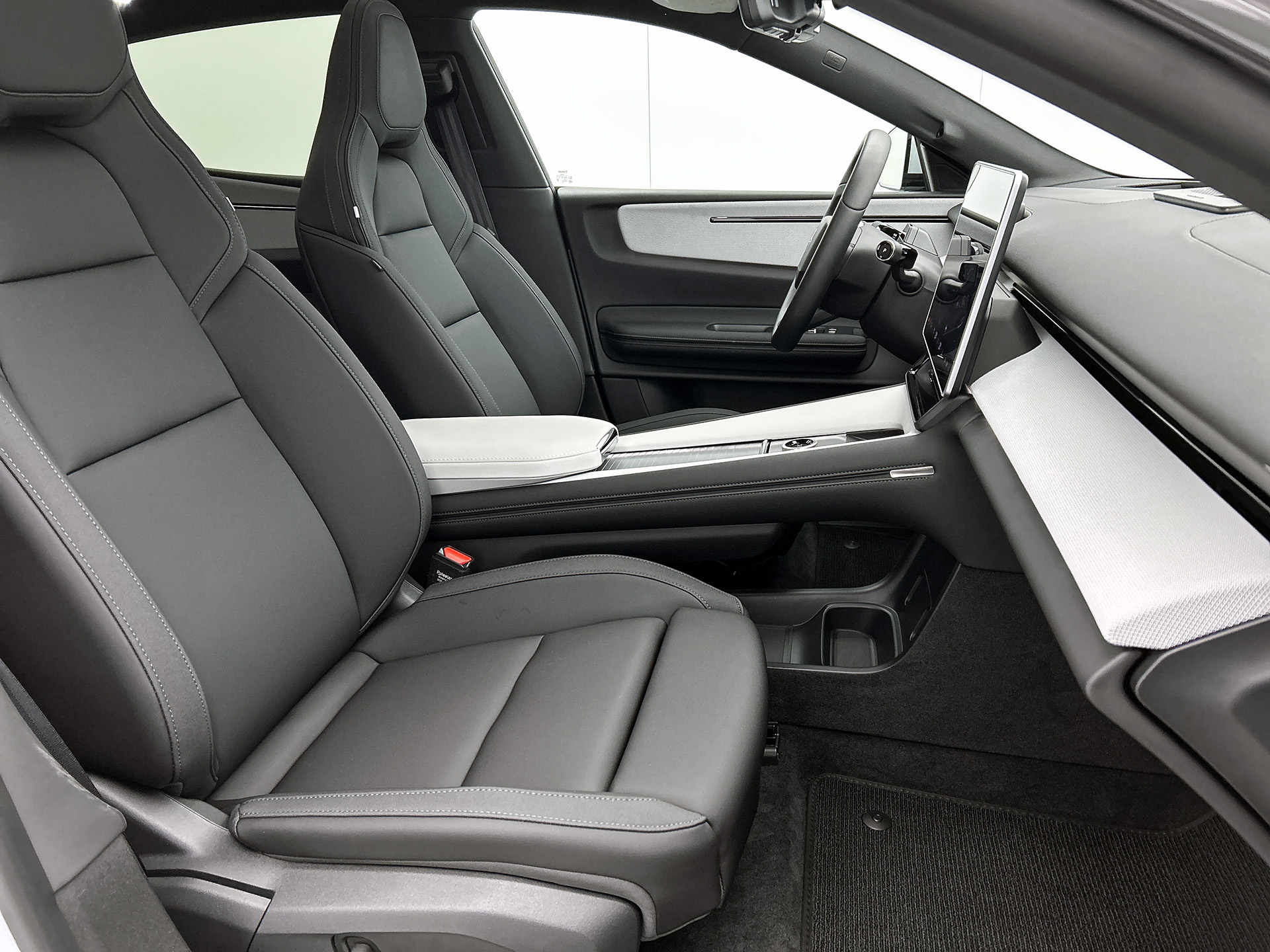 Foto van Polestar 4