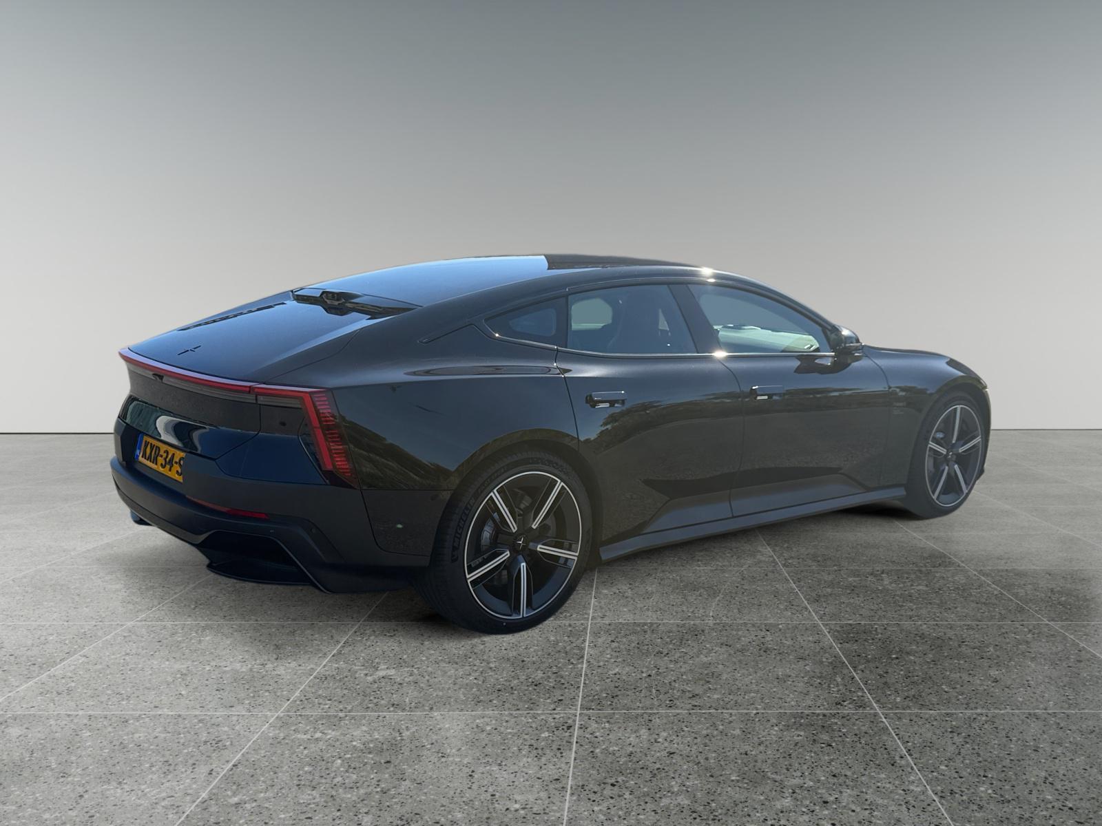 Foto van Polestar 5