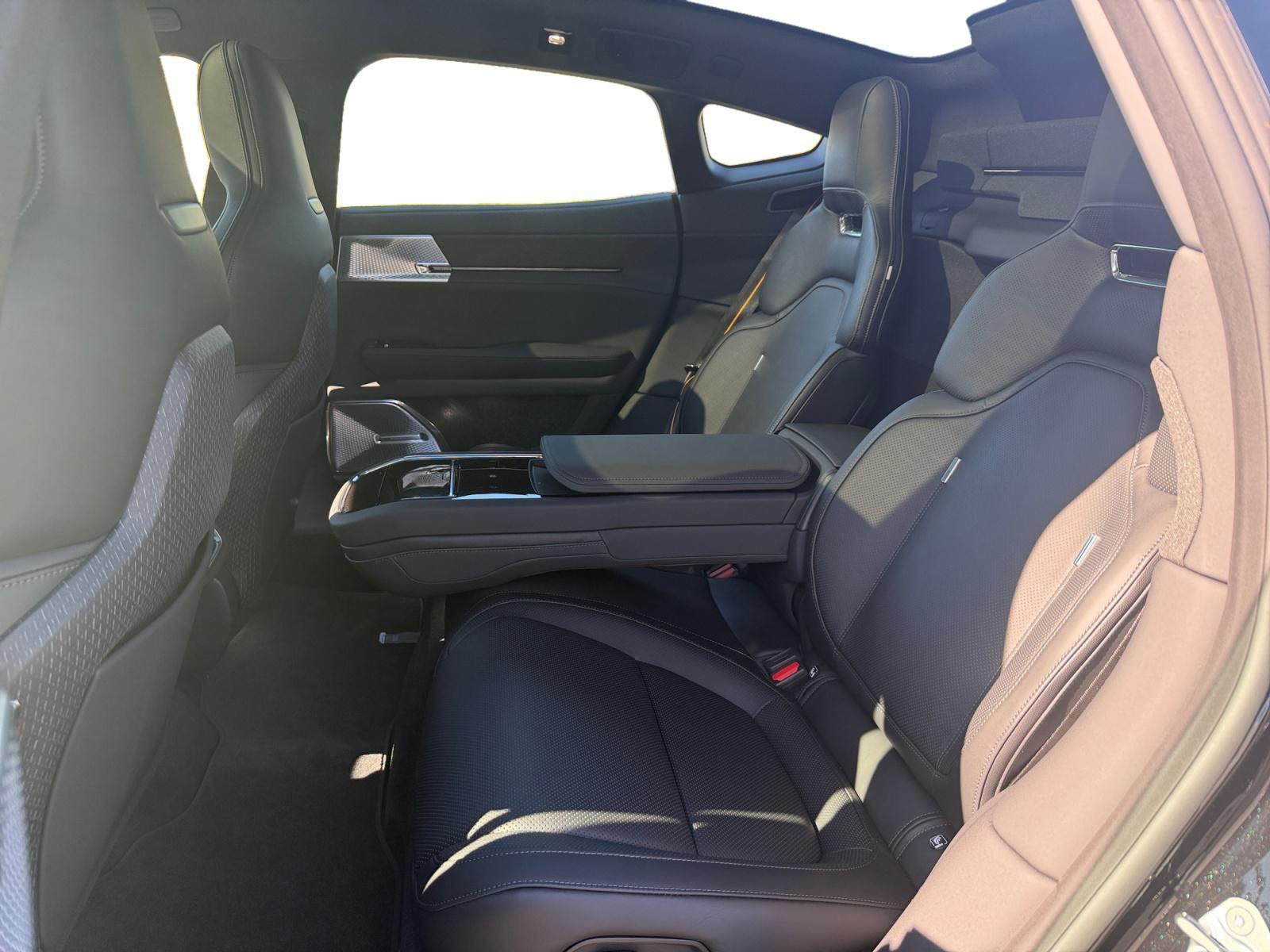 Foto van Polestar 5