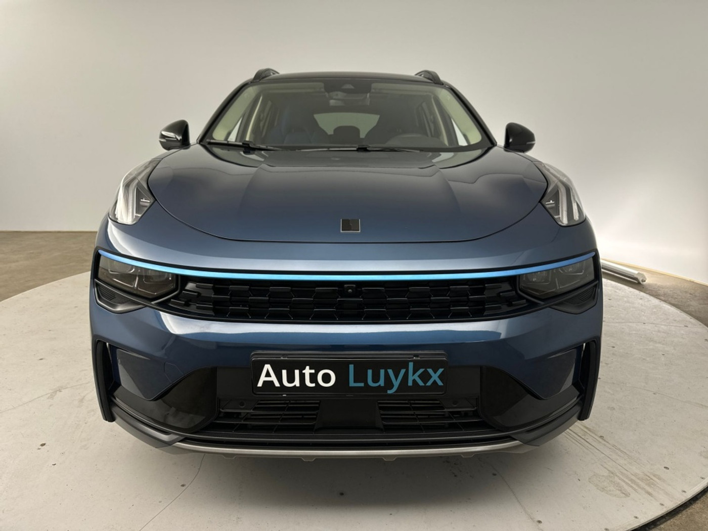 Foto van LYNK & Co 01
