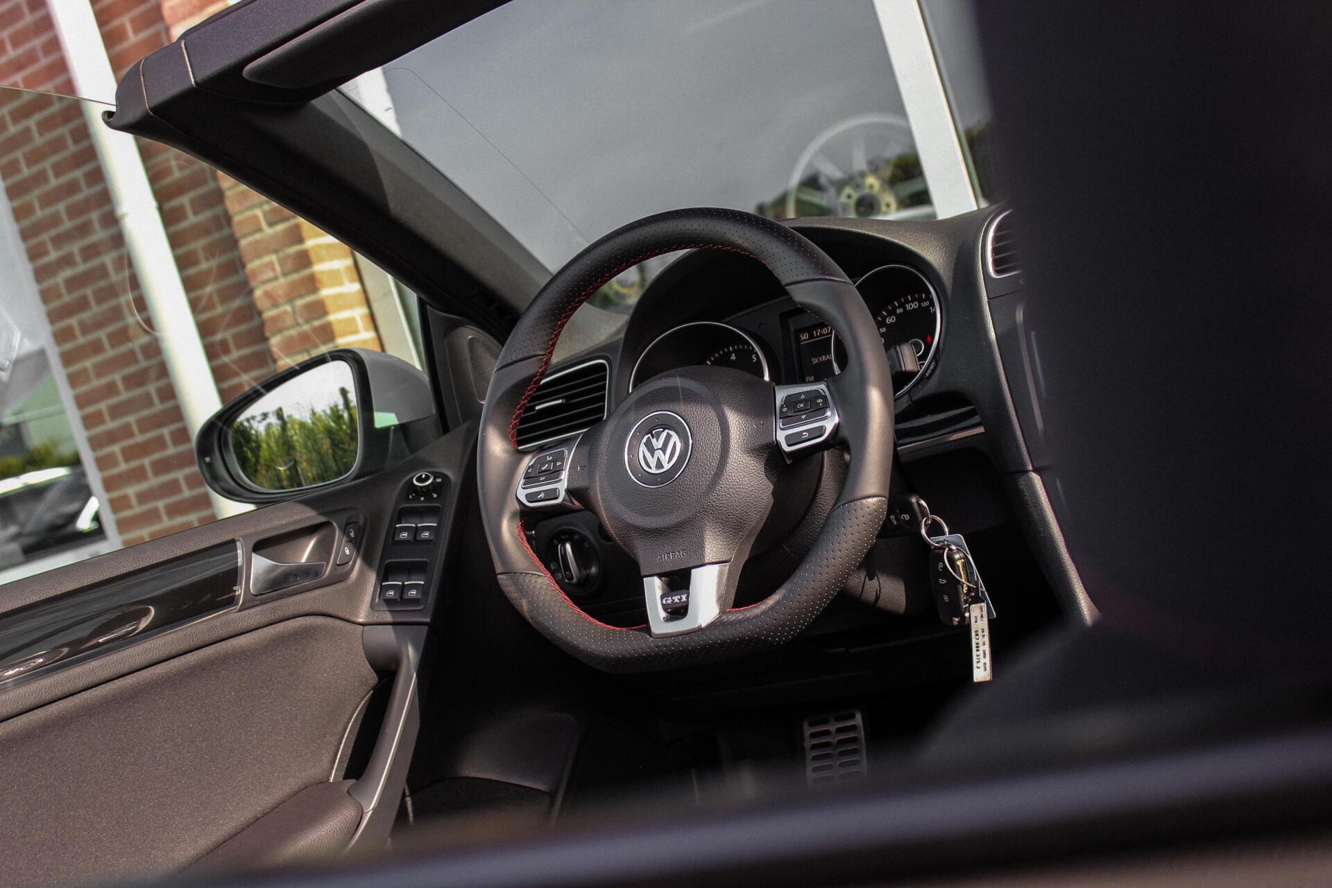Foto van Volkswagen Golf Cabrio