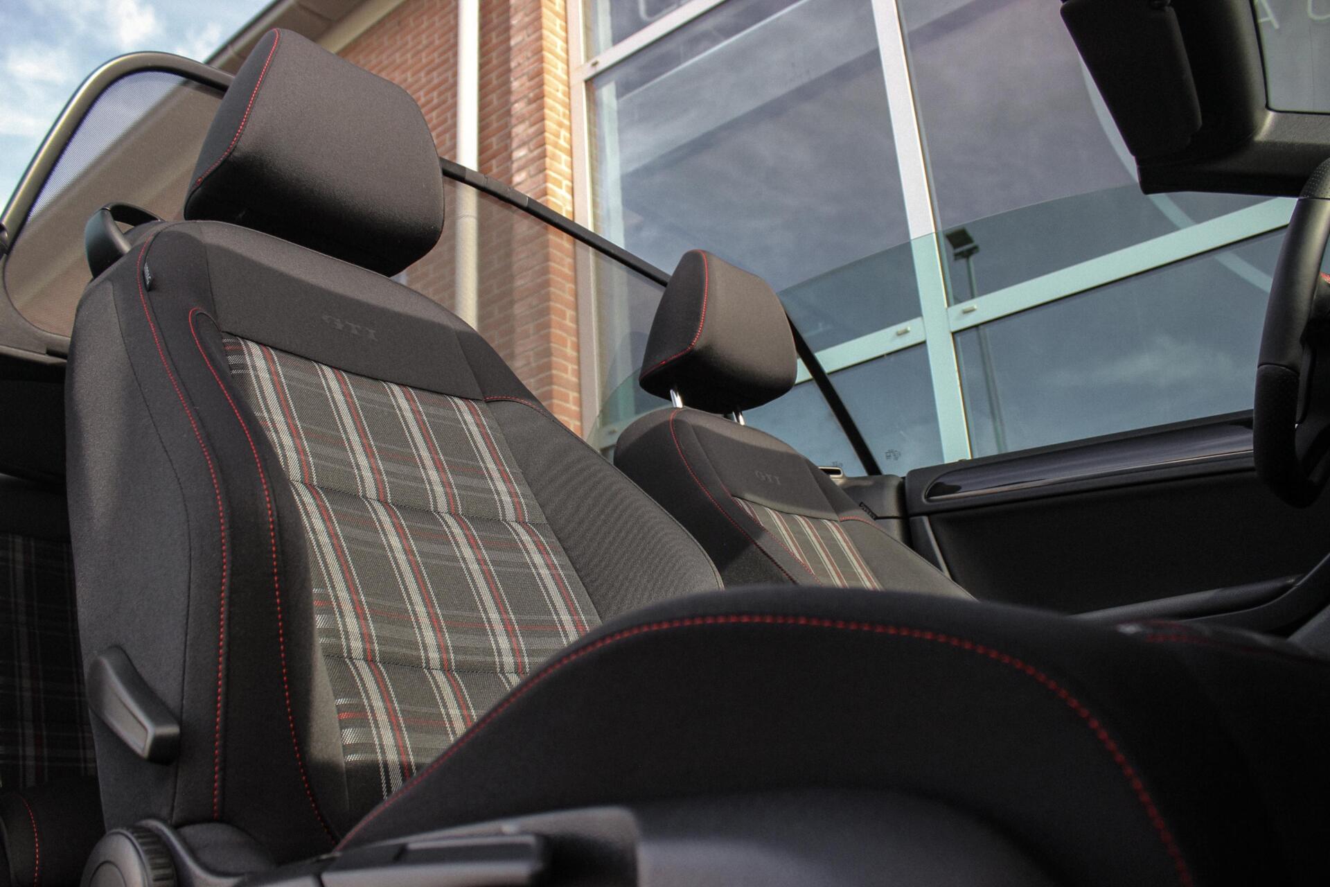 Foto van Volkswagen Golf Cabrio