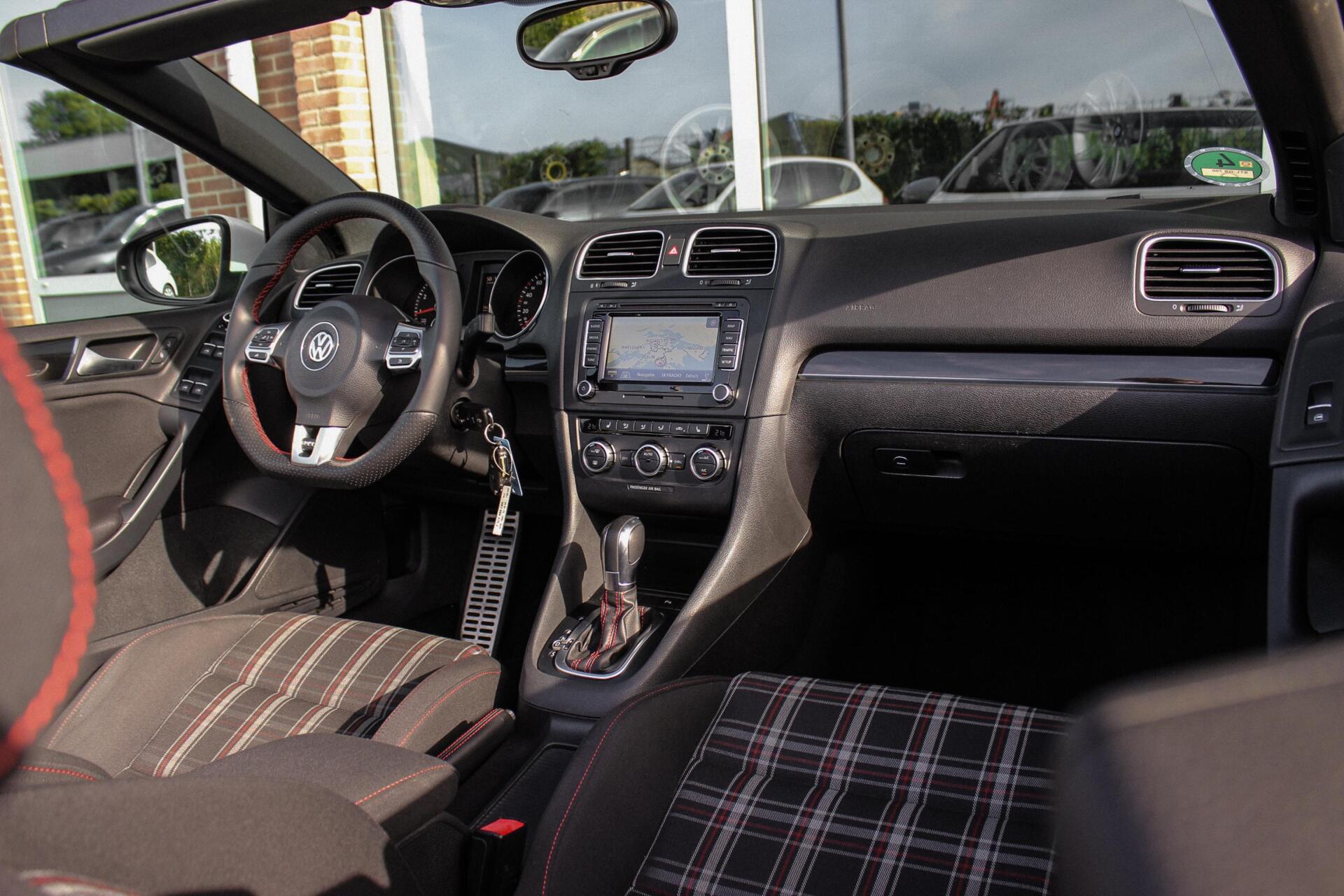 Foto van Volkswagen Golf Cabrio