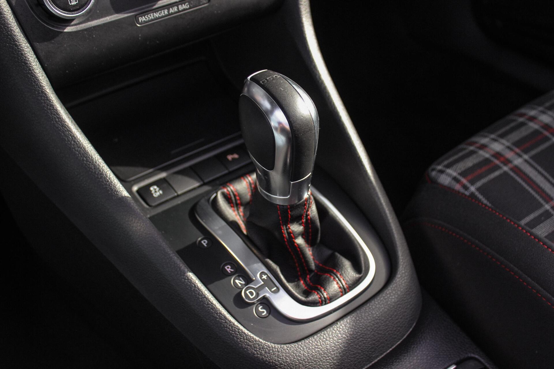 Foto van Volkswagen Golf Cabrio
