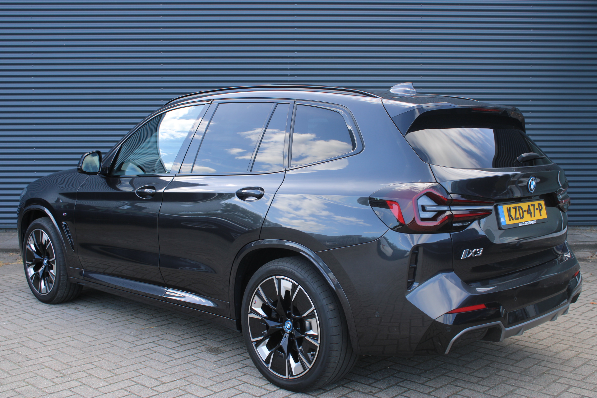 Foto van BMW Ix3