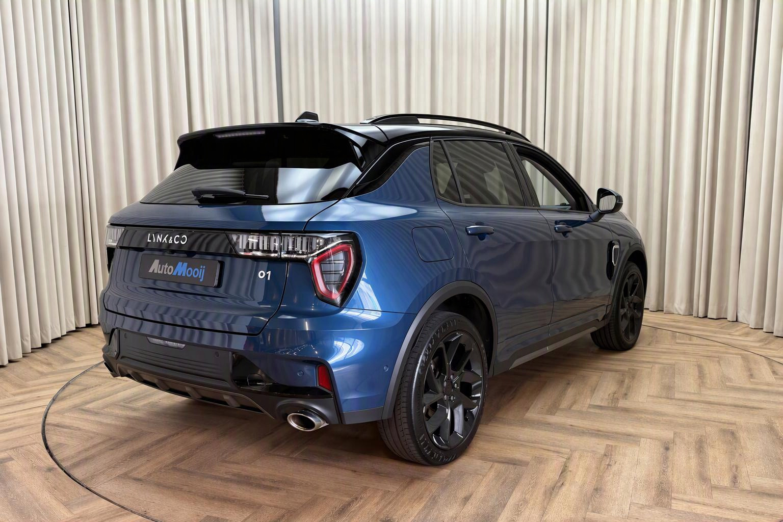Foto van LYNK & Co 01