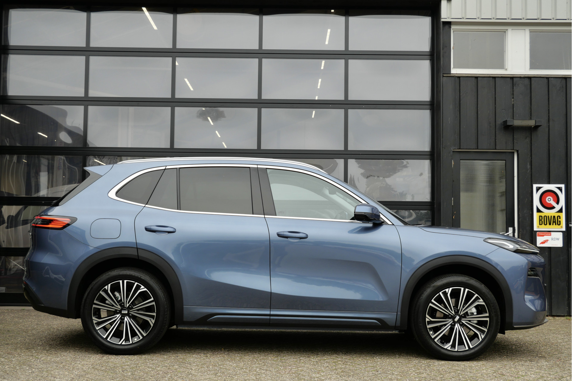 Foto van Geely Starray Em-i