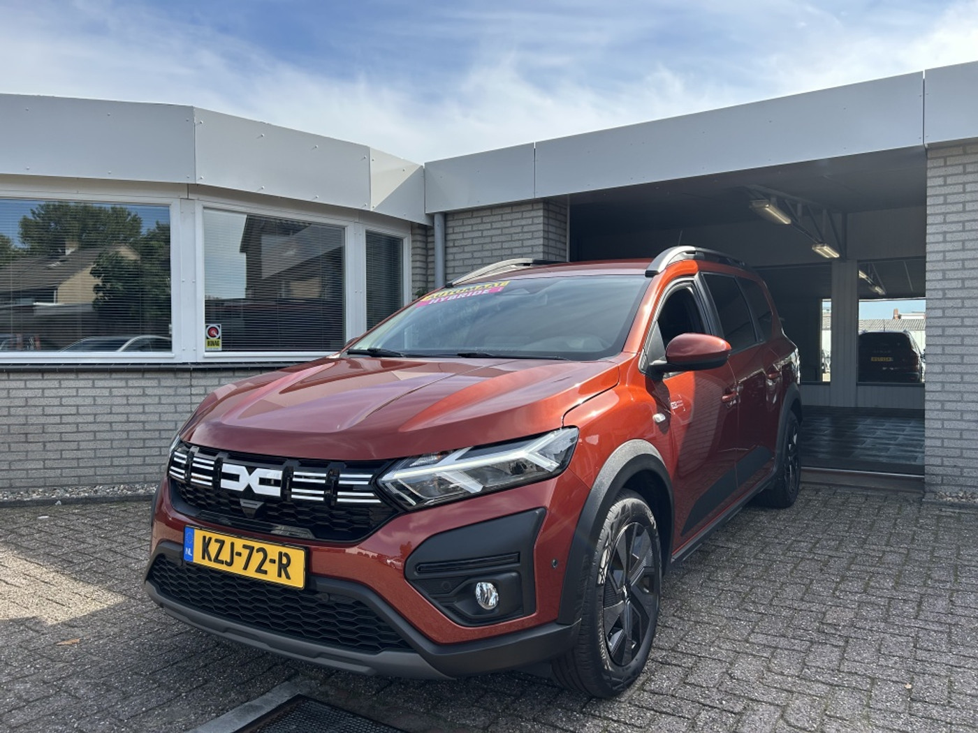 Dacia Jogger 1.6 Hyb 140 Exp 7 pers. AUTOMAAT 2024 - voorkant