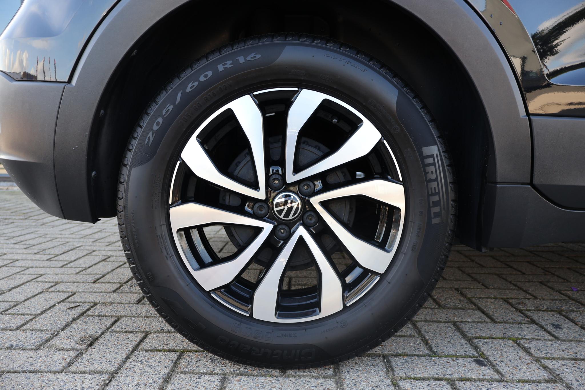 Foto van Volkswagen T-cross