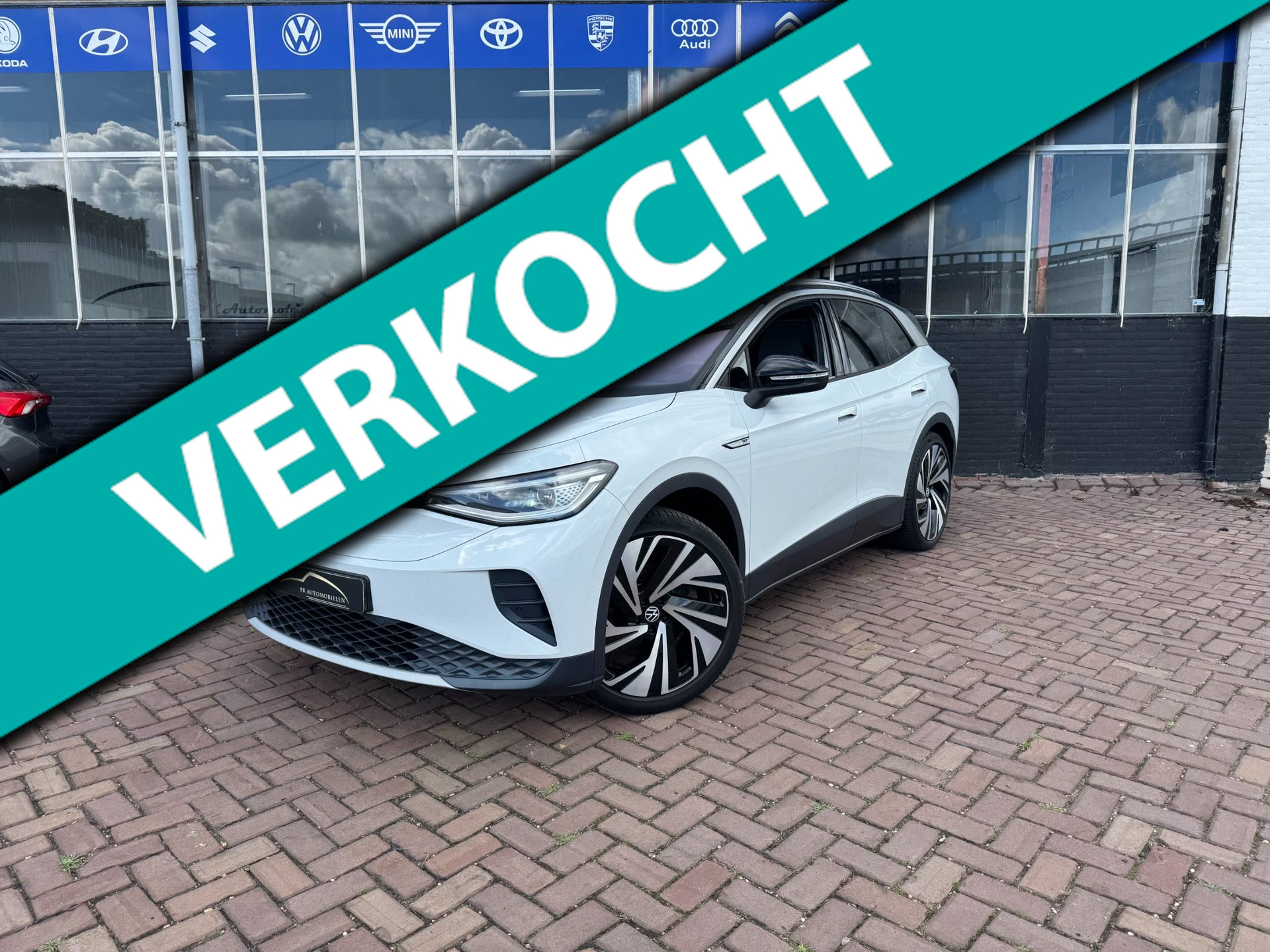 Volkswagen Id.4 Pro 150 KW First Max 77 kWh ** PANO + MASSAGE + THAAK + 360 CAMERA + FULL OPTION** 2020 - voorkant