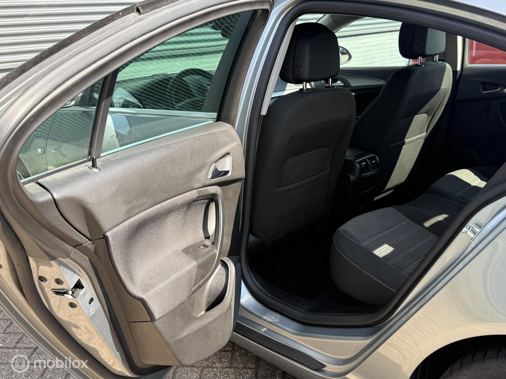 Foto van Opel Insignia Limousine HB