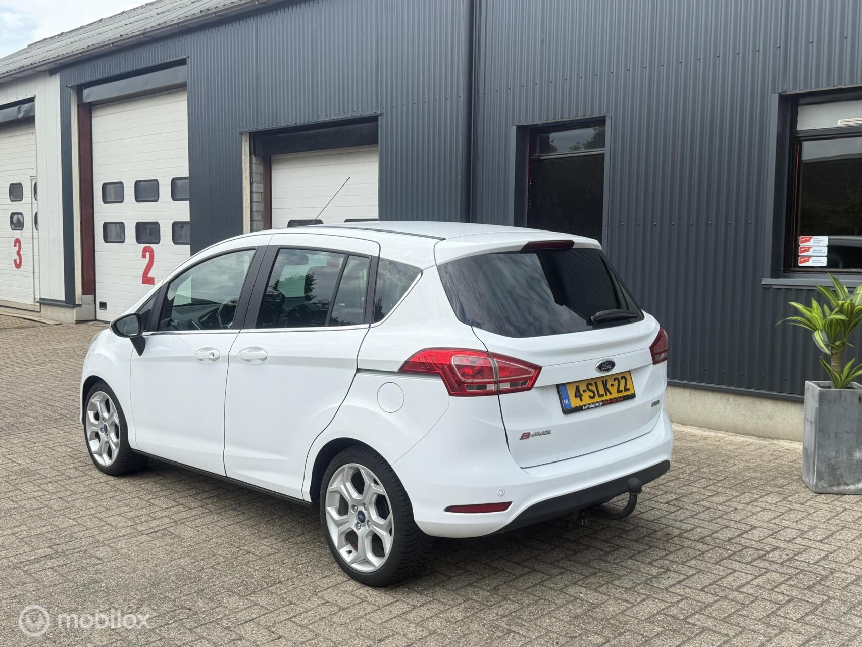 Foto van Ford B-max