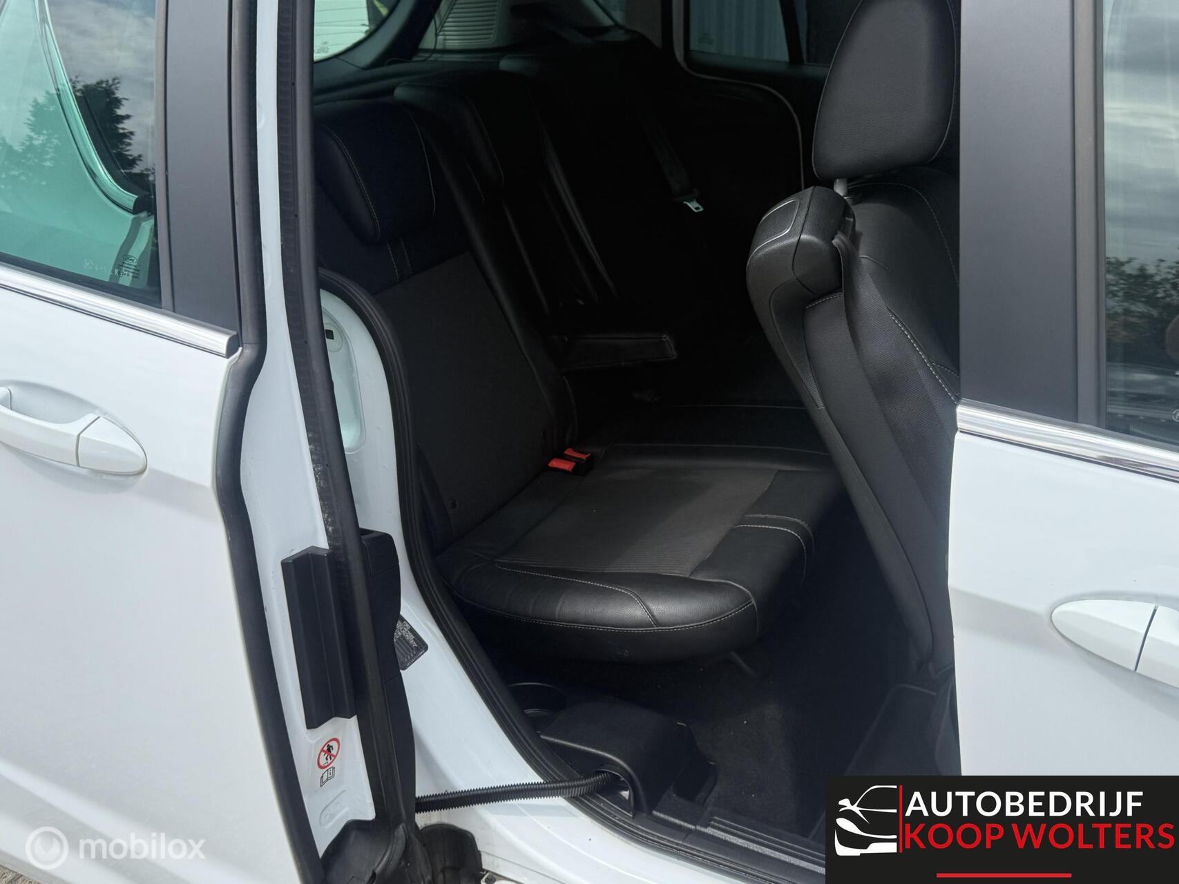 Foto van Ford B-max
