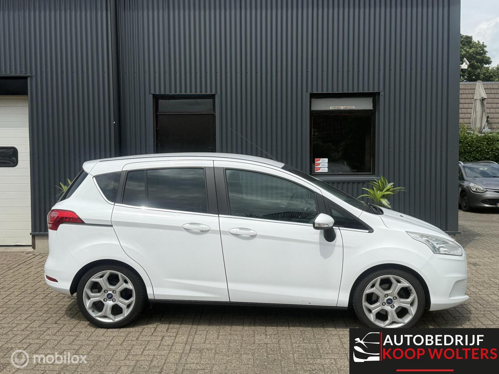 Foto van Ford B-max