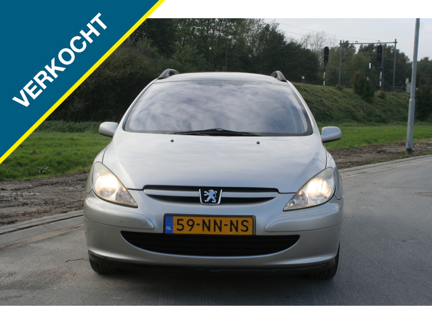 Peugeot 307 SW 2.0 16V 2004 - voorkant