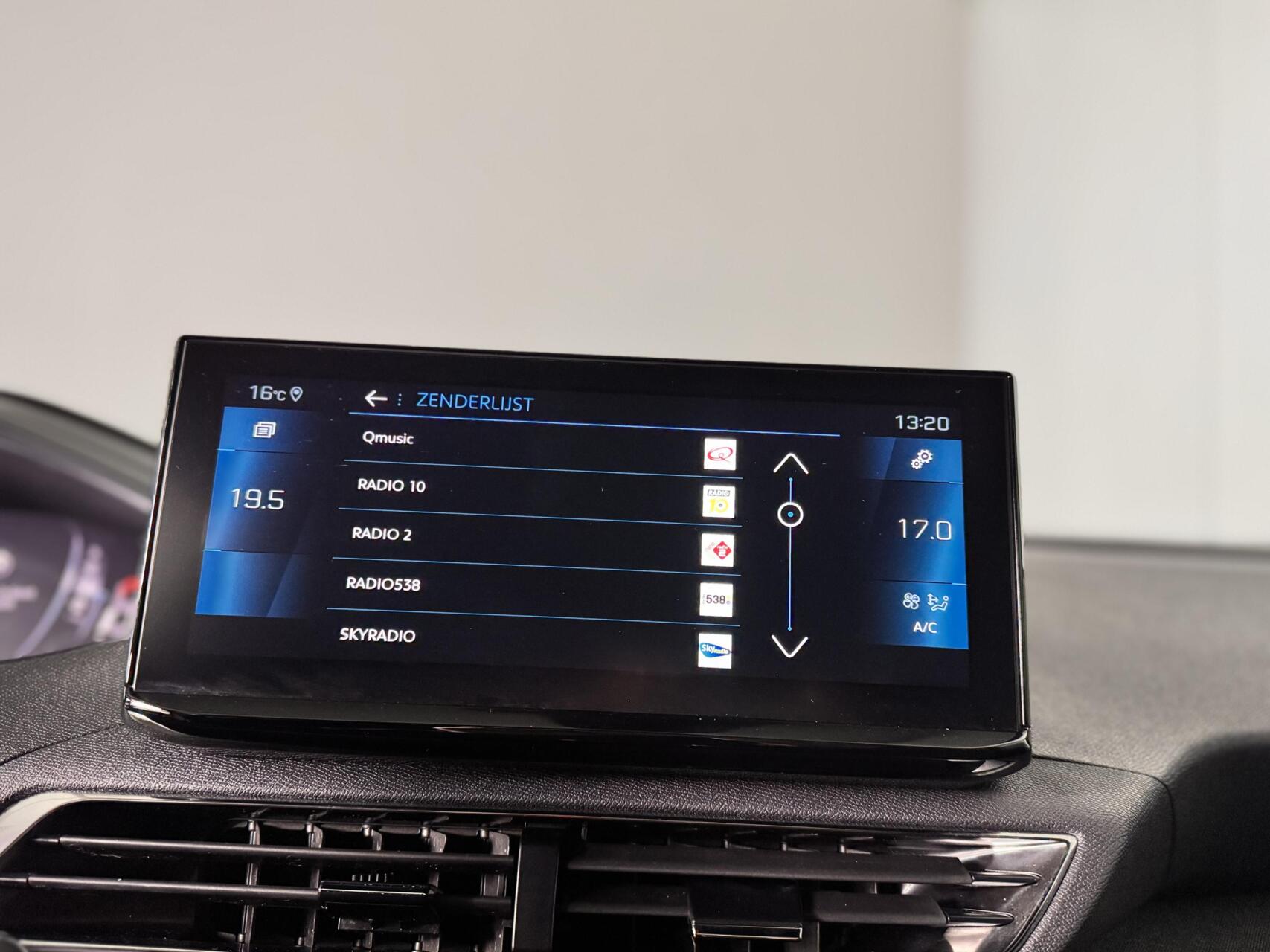 Foto van Peugeot 5008