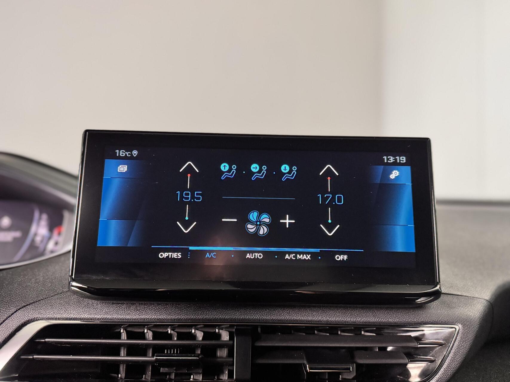 Foto van Peugeot 5008