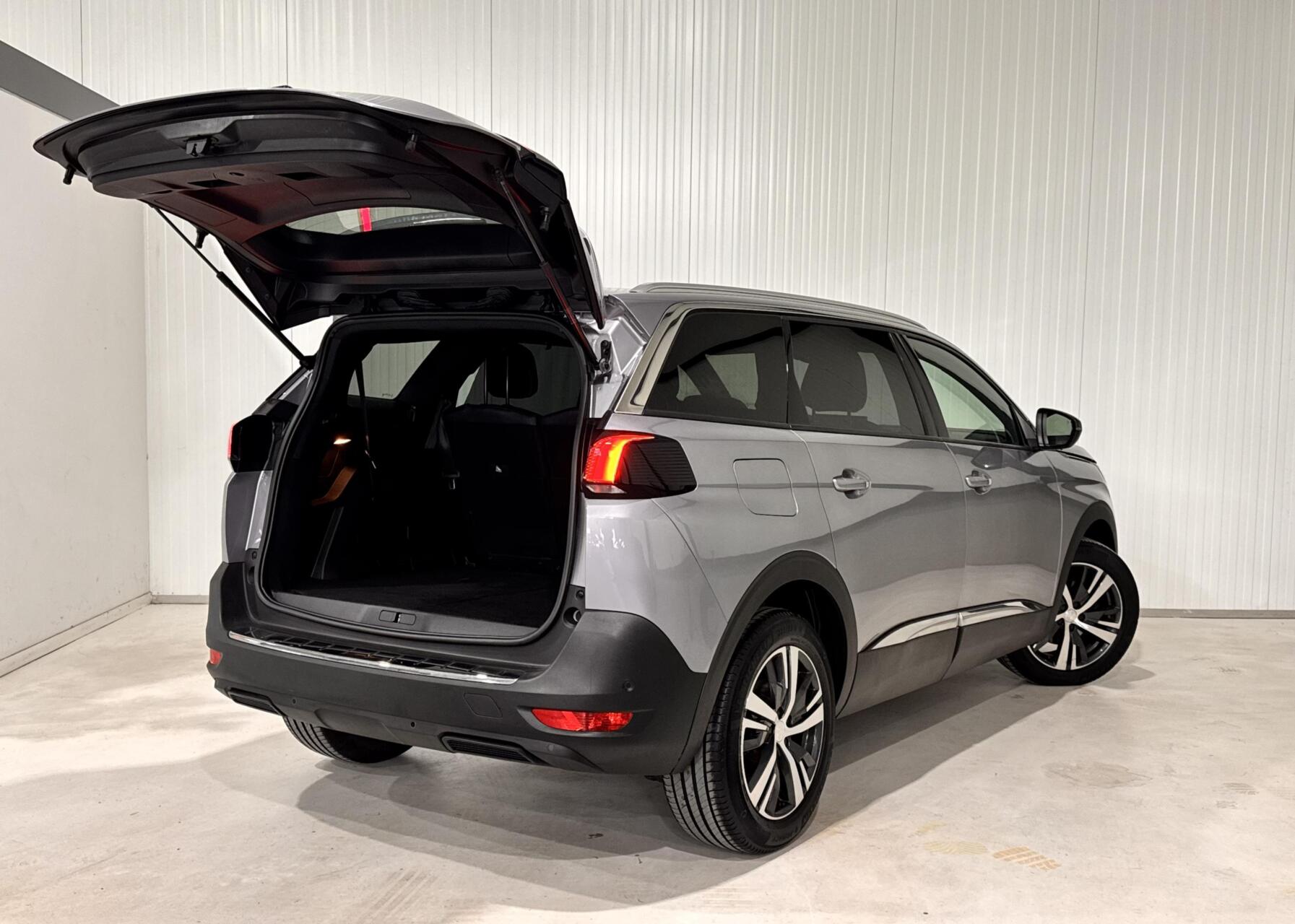 Foto van Peugeot 5008