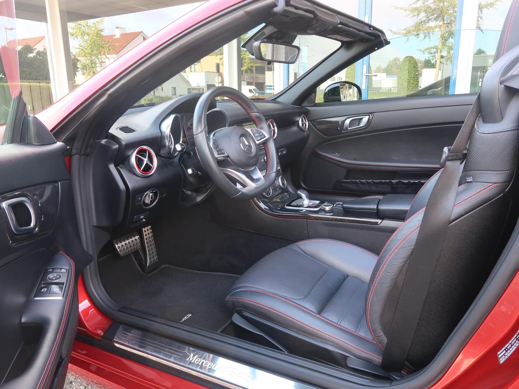 Foto van Mercedes-Benz SLC 200