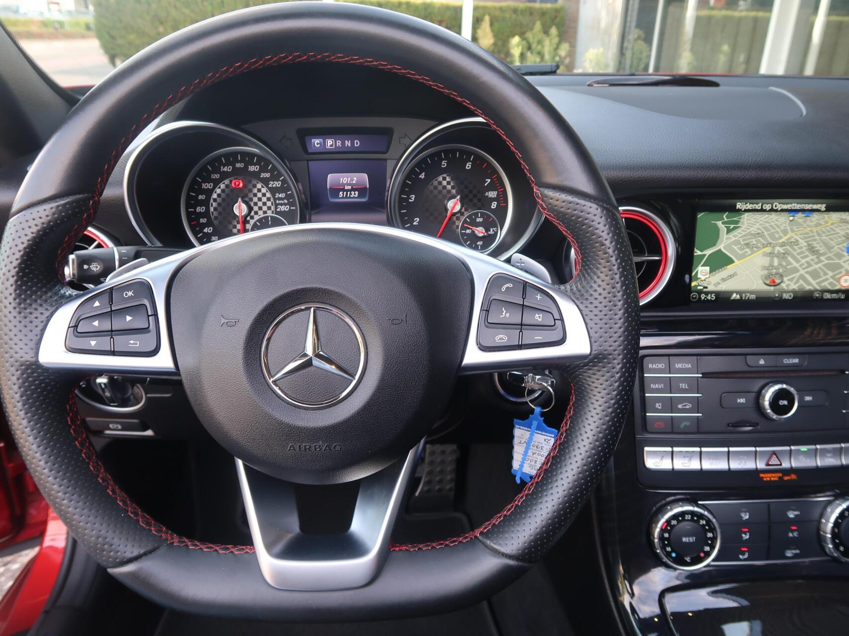 Foto van Mercedes-Benz SLC 200