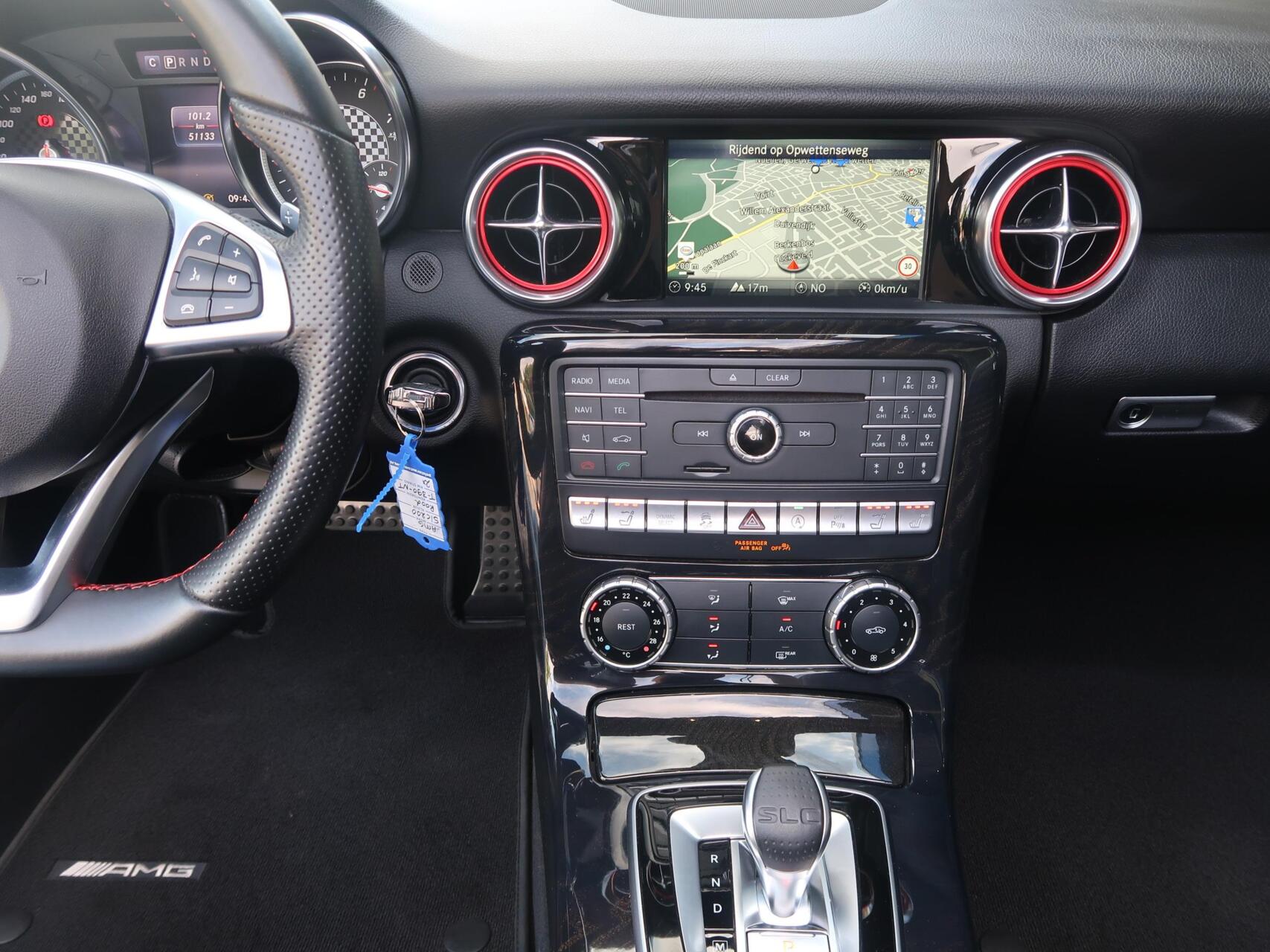Foto van Mercedes-Benz SLC 200