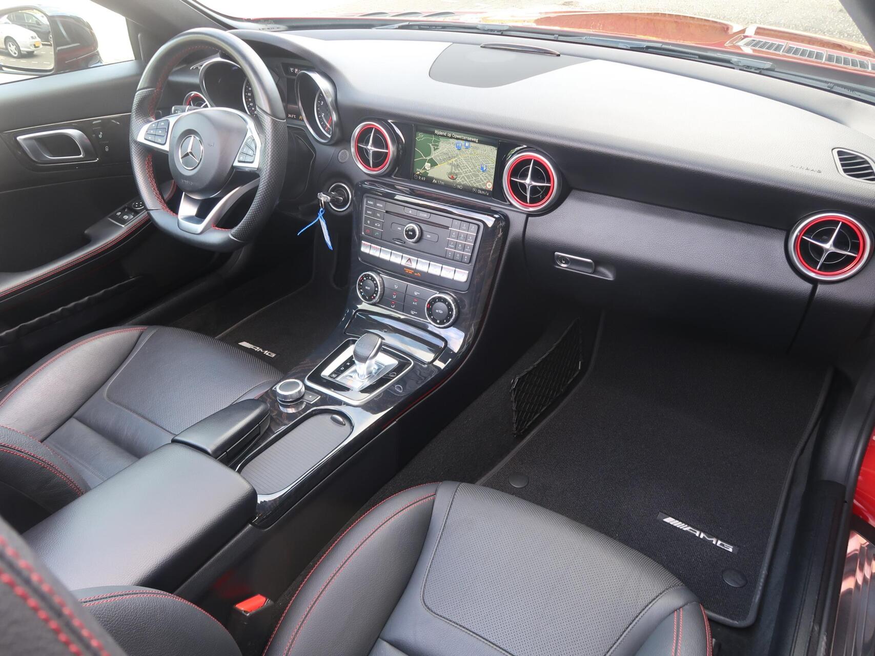 Foto van Mercedes-Benz SLC 200