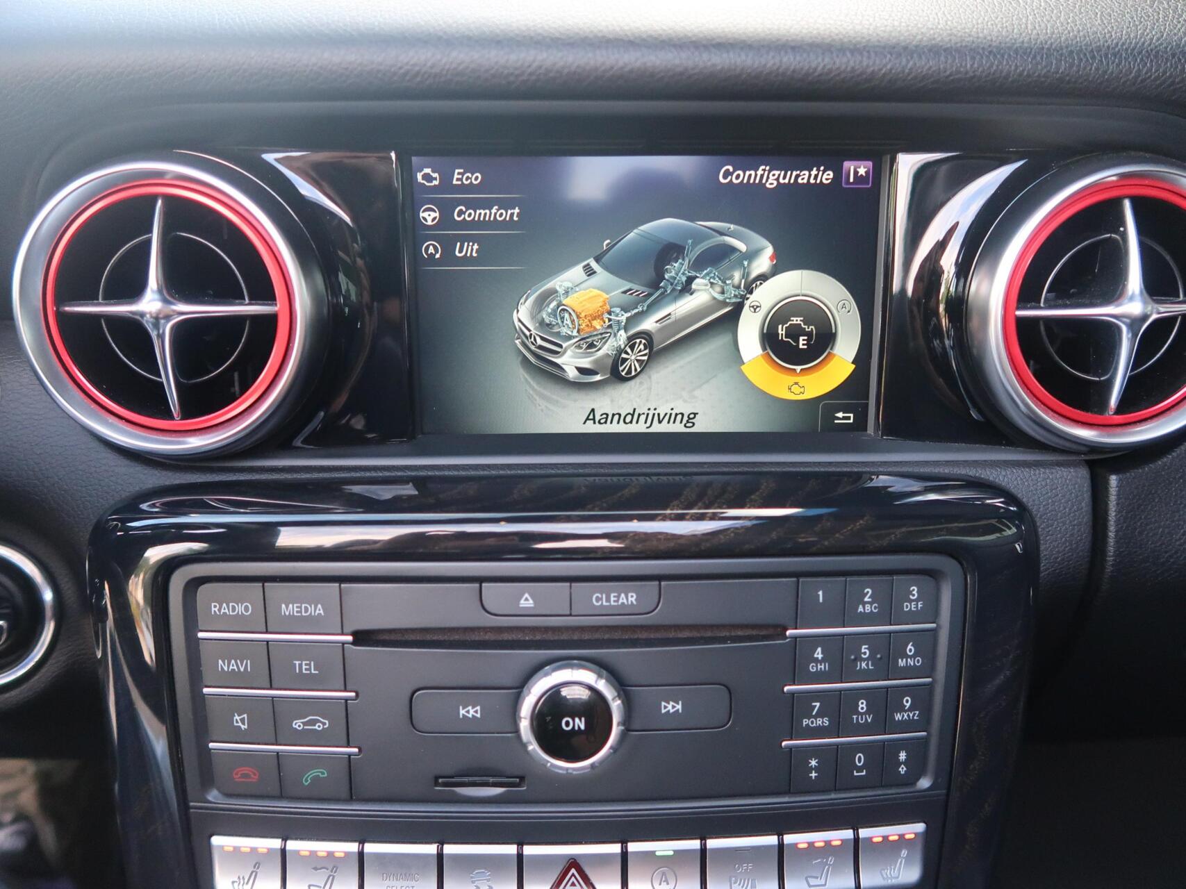 Foto van Mercedes-Benz SLC 200