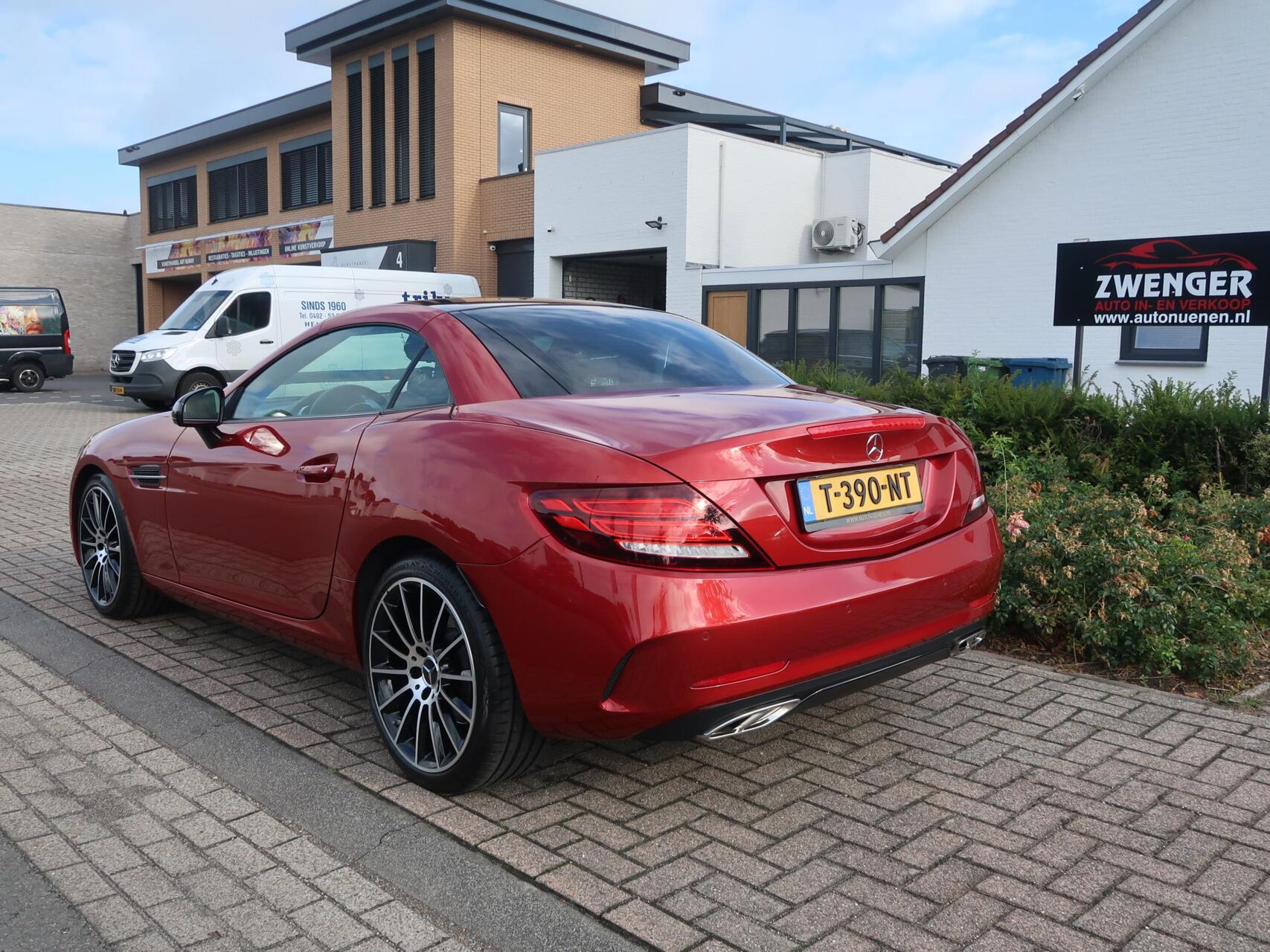 Foto van Mercedes-Benz SLC 200