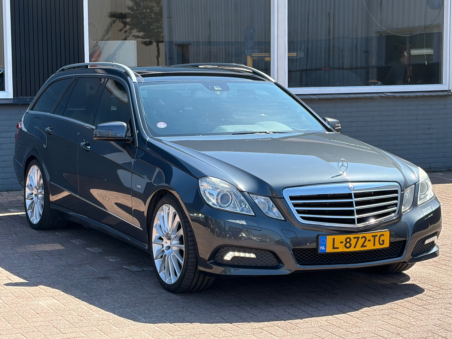 Foto van Mercedes-Benz E 350 Cgi