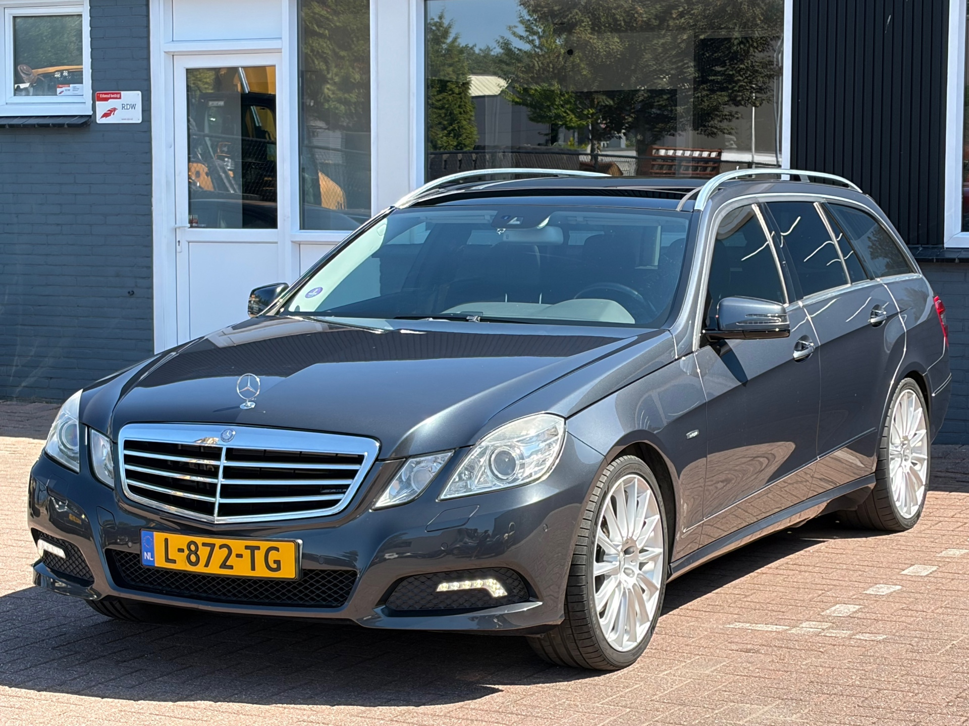 Foto van Mercedes-Benz E 350 Cgi