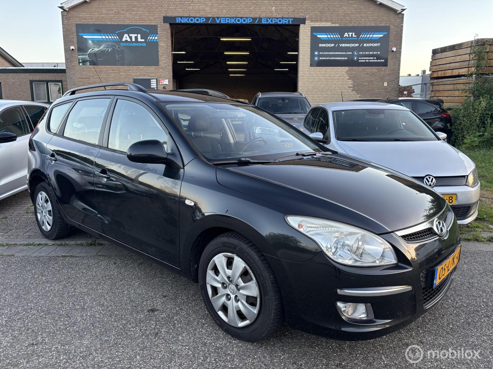 Hyundai I 30cw 1.6 Dynamic Dealer Ondr Apk 02-2027 2010 - voorkant