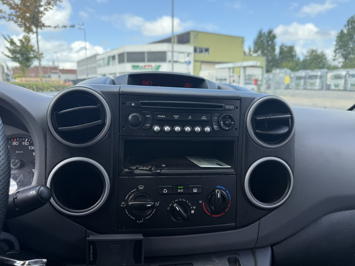 Foto van Peugeot Partner