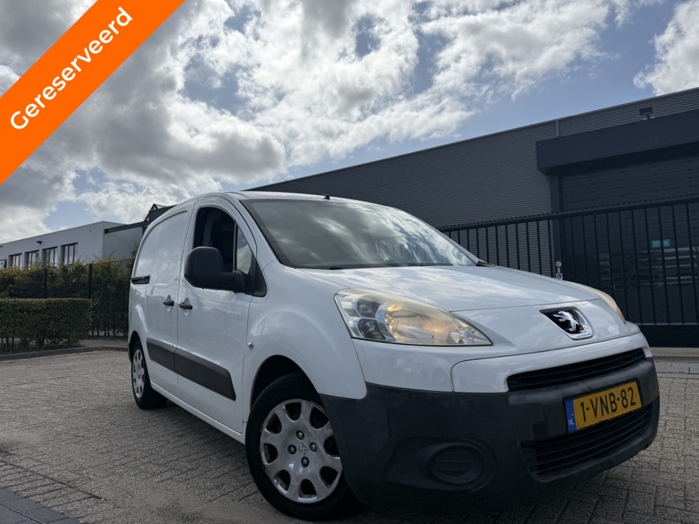 Peugeot Partner 120 1.6 HDI Clima|Parkeersensoren 2011 - voorkant