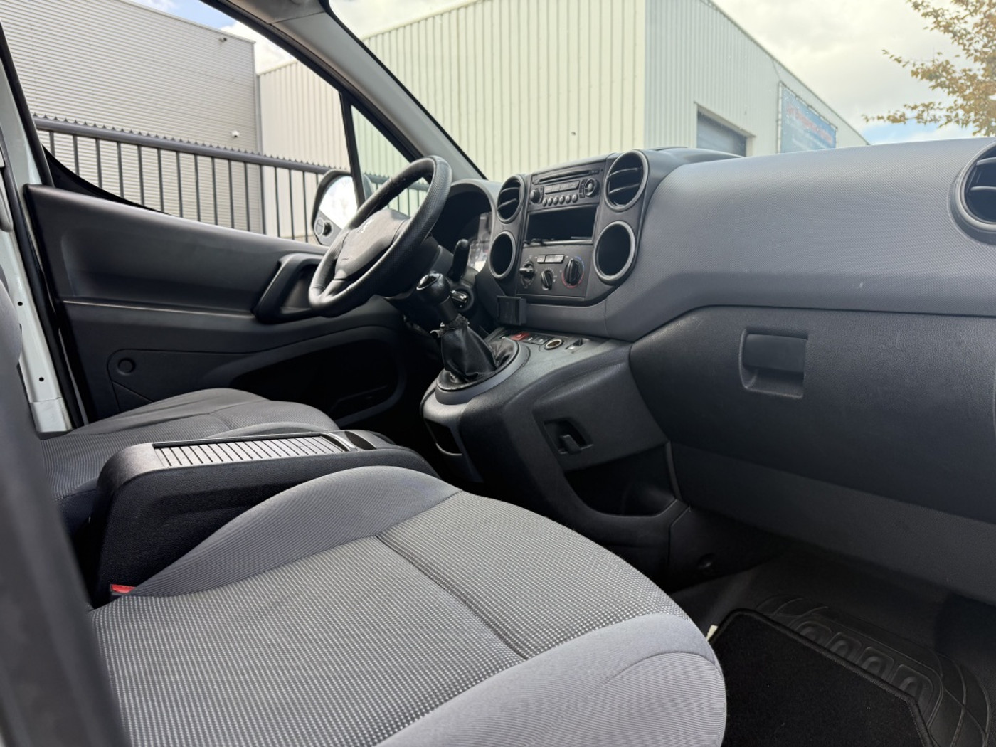 Foto van Peugeot Partner